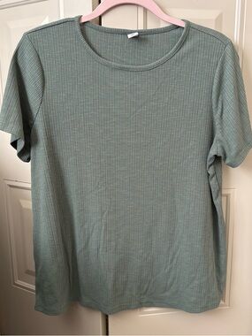 Old Navy Ribbed Loose Tee Shirt